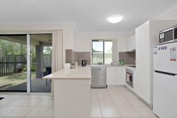 Unit 2/21 Miami Terrace, Blacks Beach QLD 4740, Australia