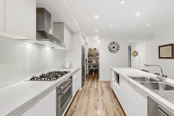 23 Pienza Way, Leopold VIC 3224, Australia