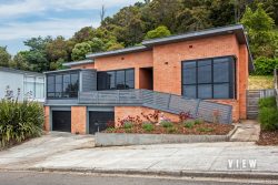 48 Wyatt Cres, South Burnie TAS 7320, Australia