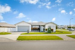 16 Walter Ruddock Avenue, Kumeu, Rodney, Auckland, 0810, New Zealand