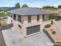 9 Akamas Dr, Granton TAS 7030, Australia