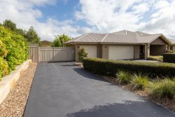 3 Ayrshire Way, Largs NSW 2320, Australia