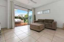 1/129 Duporth Ave, Maroochydore QLD 4558, Australia