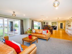 21 Loveston Lane, Kelvin Grove, Palmerston North, Manawatu / Whanganui, 4470, New Zealand