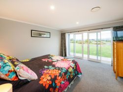 21 Loveston Lane, Kelvin Grove, Palmerston North, Manawatu / Whanganui, 4470, New Zealand