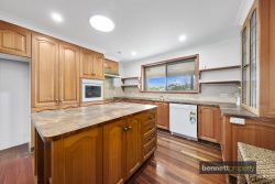 8 Stanley Ave, Kurrajong Heights NSW 2758, Australia