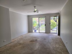 Unit 2/45 Village Way, Oxenford QLD 4210, Australia