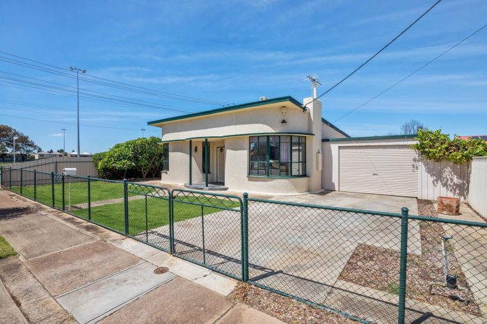 16 Calthorpe Terrace, Ottoway SA 5013, Australia