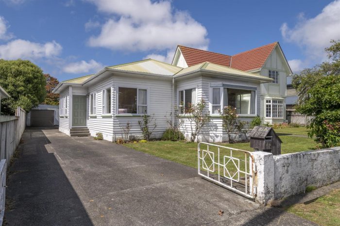 16 Cambridge Street, Tawa, Wellington, 5028, New Zealand