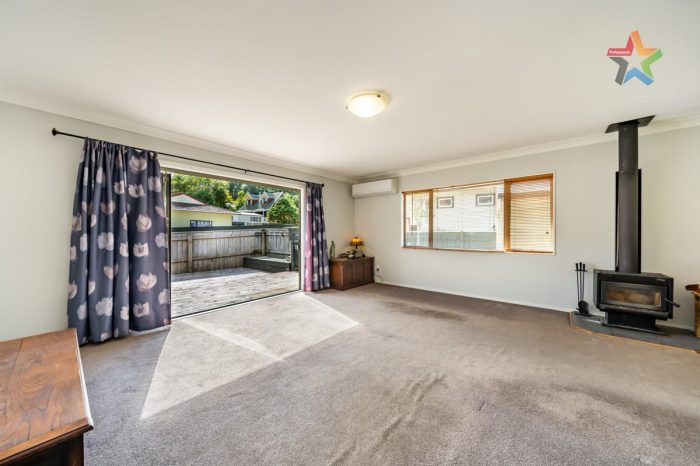 2/32 Hair Street, Wainuiomata, Lower Hutt, Wellington, 5014, New Zealand