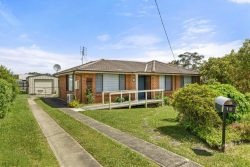 16 Beecroft St, Huskisson NSW 2540, Australia