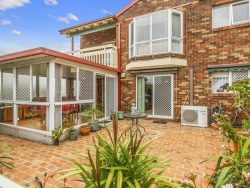 Unit 7/15 Lorraine Ave, Berkeley Vlge Ret Vlge, Berkeley Vale NSW 2261, Australia