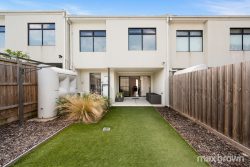 5 Camden Dr, Chirnside Park VIC 3116, Australia