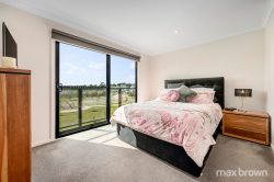 5 Camden Dr, Chirnside Park VIC 3116, Australia