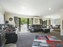 3 Paparata Road, Bombay, Franklin, Auckland, 2675, New Zealand