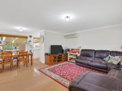 74 Perouse Ave, San Remo NSW 2262, Australia