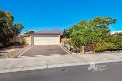 6 Dravite Way, Dalyellup WA 6230, Australia