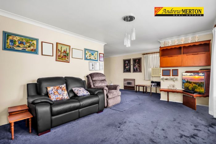 7 Jenolan Cl, Hornsby Heights NSW 2077, Australia