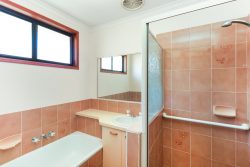 Unit 1/12 Eastern Ct, Mount Coolum QLD 4573, Australia