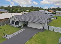 4 Cockatiel Ct, Dundowran Beach QLD 4655, Australia