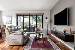 33A McKittrick Rd, Bentleigh VIC 3204, Australia