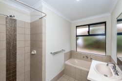 16A Boardman Rd, Canning Vale WA 6155, Australia