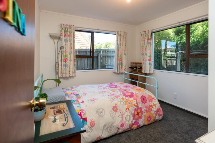 11 Shastri Terrace, Khandallah, Wellington, 6035, New Zealand