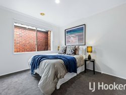 21 May Gibbs Cres, Lynbrook VIC 3975, Australia