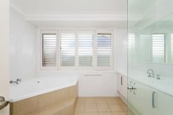 10 Wagtail Pl, Green Point NSW 2251, Australia