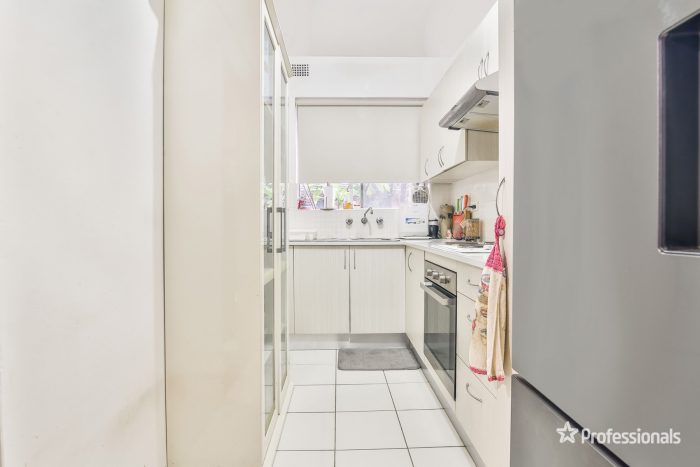 Unit 11/9 Santley Cres, Kingswood NSW 2747, Australia