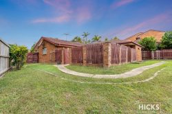 38 Ustinov Cres, McDowall QLD 4053, Australia