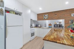 Unit 2/1 Doyle Pl, Karabar NSW 2620, Australia