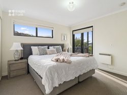 1 Patsy Ct, Coles Bay TAS 7215, Australia