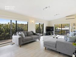 1 Patsy Ct, Coles Bay TAS 7215, Australia