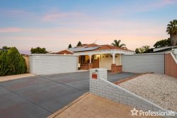 18 Kingsford Ct, Port Kennedy WA 6172, Australia