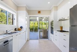 1 Cockatoo Court, Fullerton Cove NSW 2318, Australia