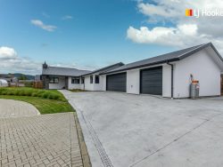 17 Rodeo Place, Outram, Dunedin, Otago, 9019, New Zealand