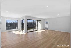 7B Azure Avenue, Broulee NSW 2537, Australia