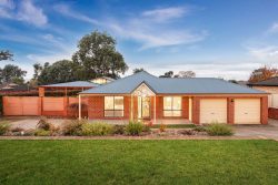 44 Barton St, West Wodonga VIC 3690, Australia