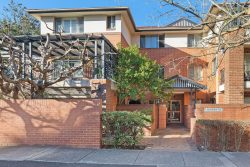 Unit 1/1 Bowen St, Chatswood NSW 2067, Australia