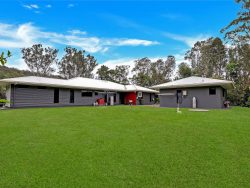 45 Carrington Rd, Carrington QLD 4883, Australia