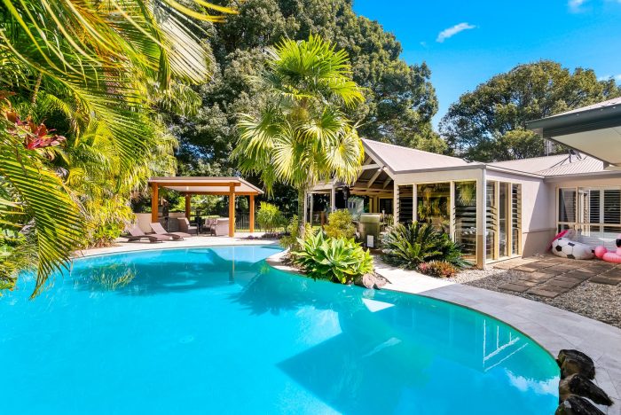 537 Currumbin Creek Rd, Currumbin Valley QLD 4223, Australia