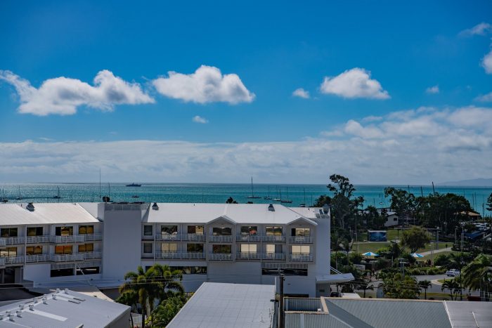 4/5 Golden Orchid Dr, Airlie Beach QLD 4802, Australia