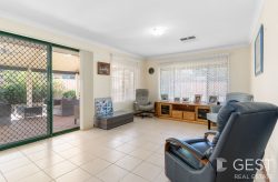 6 Jindalee Ct, Ballajura WA 6066, Australia