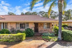 Unit 20/24 Southdown Pl, Thornlie WA 6108, Australia