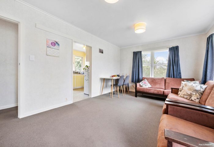 2/18 Sheehan Road, Te Atatu South, Waitakere City, Auckland, 0610, New Zealand