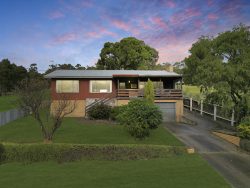 89 Trangmar St, Coleraine VIC 3315, Australia