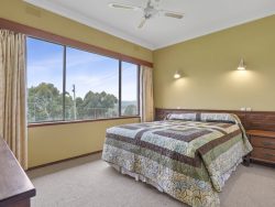 89 Trangmar St, Coleraine VIC 3315, Australia