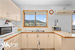 Unit 1/3 Anita Pl, Glenorchy TAS 7010, Australia