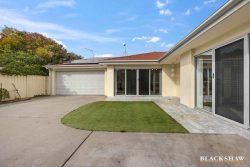 120B Eggleston Cres, Chifley ACT 2606, Australia